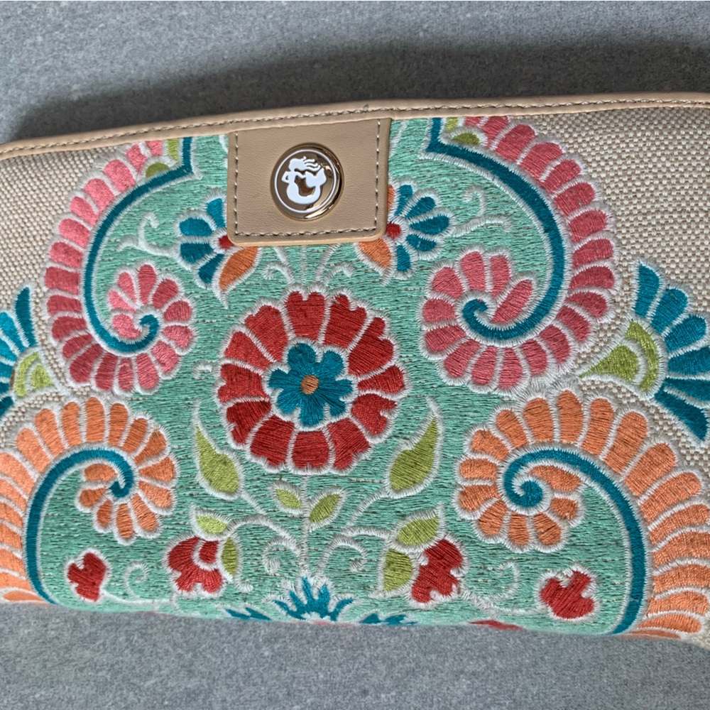 SPARTINA WALLET CLUTCH